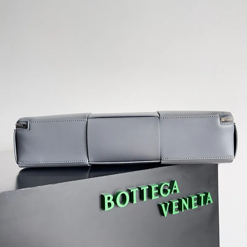 All categories 💚 Authentic bags 💚 BV 2025 new Bottega Veneta large plaid woven men's briefcase